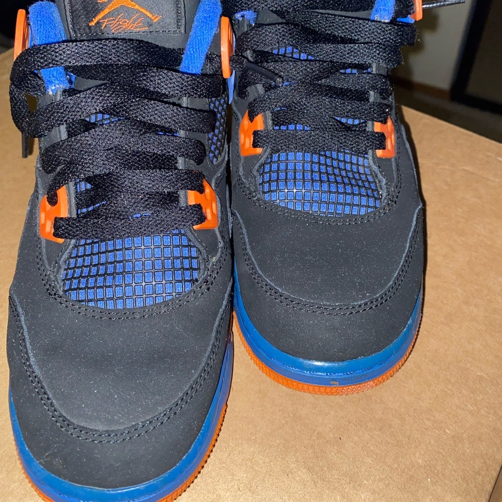 Jordan 4 Retro -CAVS, size 6Y(GS), colorway: Black/orange/royal